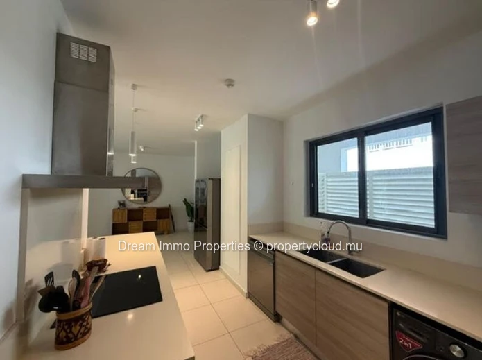 Superbe Appartement De 3 Chambres Proche Mer A Pereybere – Ile Maurice