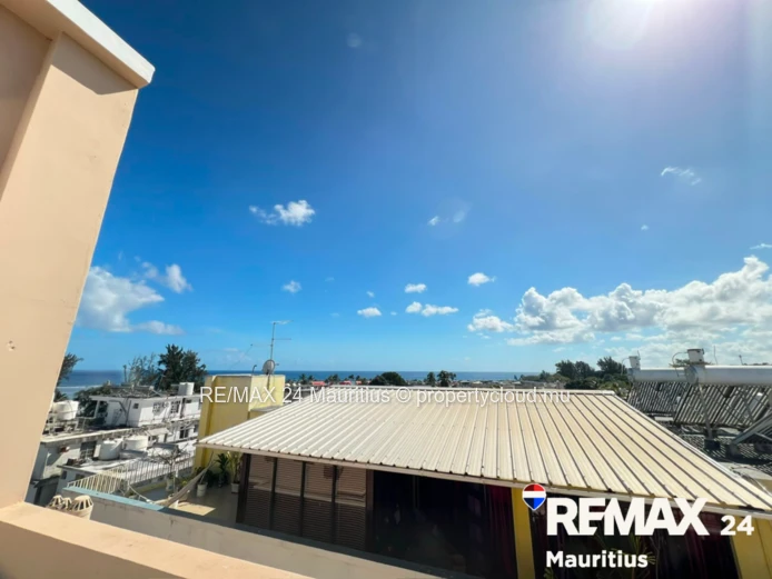 3-Bedroom Apartment with Private Rooftop Terrace | Flic en Flac