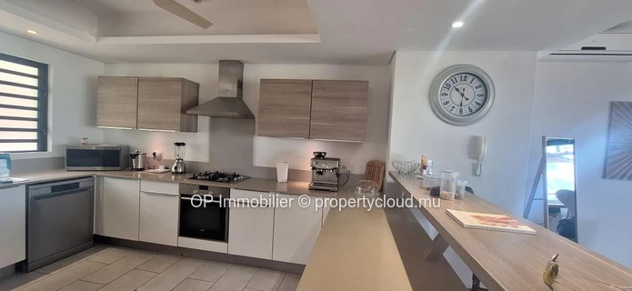 Luxurious Apartment with Stunning Views in Tamarin