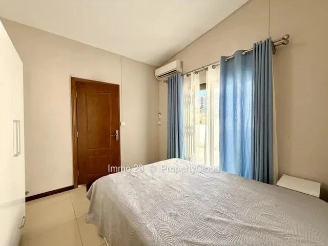 Duplex - 3 chambres - Eb00e8ne - Ref. DU67702LO