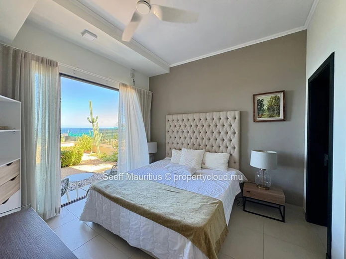 Coastal Elegance: Your Private Seaside Sanctuary