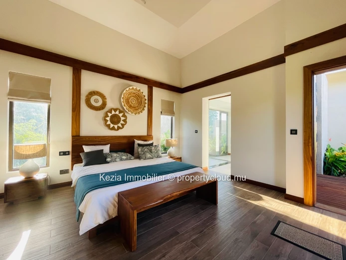 Villa Contemporaine De Plain Pied À L’Esprit Balinais