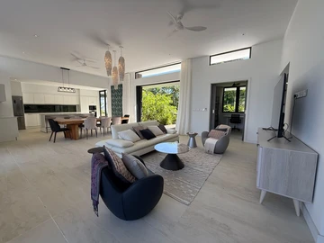 4 Bedroom Villa