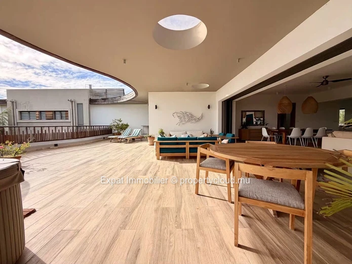 Exceptional Penthouse with Panoramic Coin de Mire Views – For Rent in Cap Malheureux
