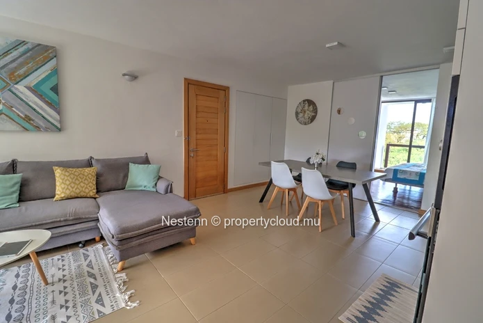 Bel appartement de 2 chambres à quelques minutes de la plage 