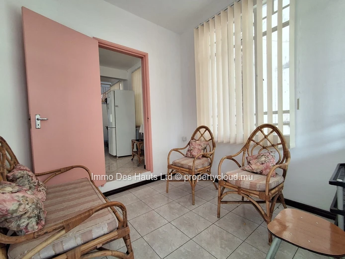 Maison de 3 chambres meublé en location long terme Rose Hill 