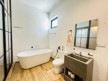 3 Bedroom Townhouse, Duplex
