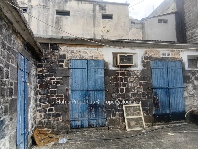 À vendre : Propriété commerciale de premier choix rue Édith Cavell, Port Louis