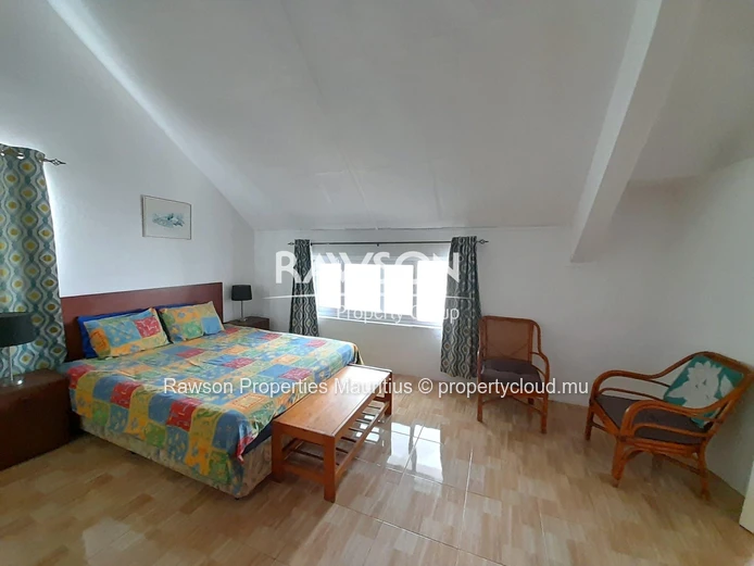 Villa Tropicale De 5 Chambres Avec Studio Indépendant Près De La Plage