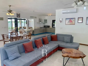 4 Bedroom Villa