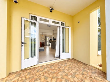 2 Bedroom Townhouse, Duplex