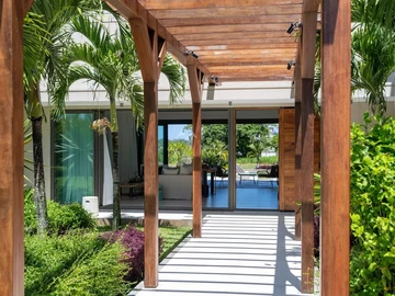 4 Bedroom Villa