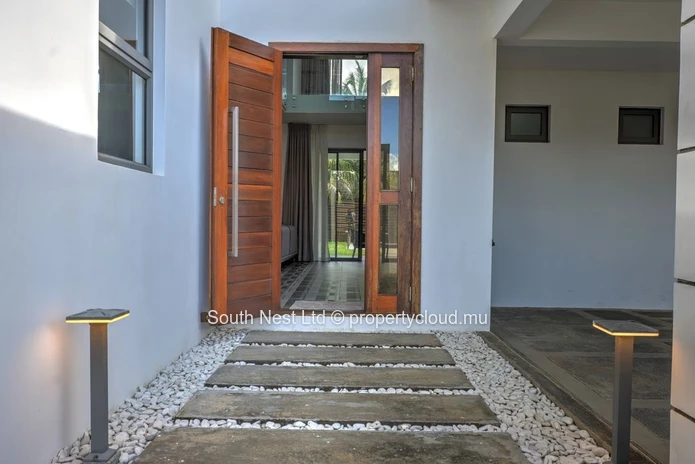 Exceptional Fully Furnished 4-Bedroom Villa with Private Pool in Grand Baie 