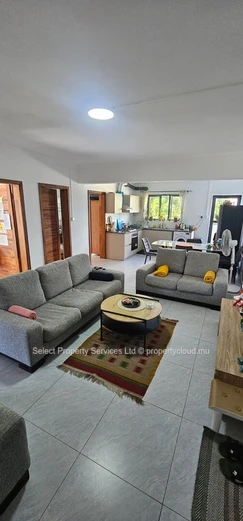 À vendre -Appartement de 3 Chambres Entièrement Meublé – Avenue Duperré, Beau Bassin | Rs 6,4M