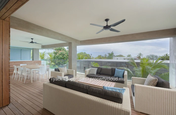 Appartement avec accès exceptionnel au lagon