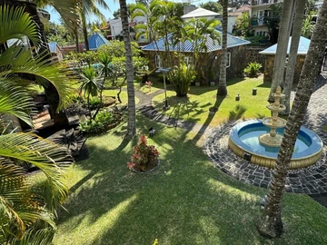 Furnished villa for rent in Bain Boeuf, Pereybere. 150m², 4 bedrooms, outdoor area with shared pool, close to all ame...