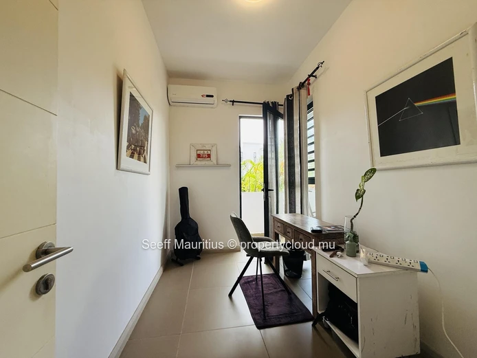 Élégant Appartement Rez-de-Jardin 2,5 Chambres avec Jardin Privatif – Azuri 