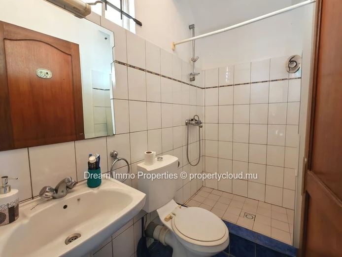 Spacieux appartement duplex de 3 chambres avec jardin privatif à Vacoas – Ile Maurice