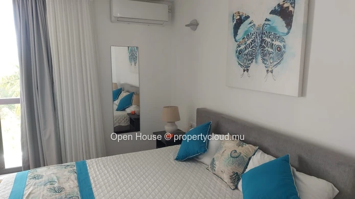 Great opportunity - Trou aux Biches - Apartment R+2 for sale, 112m², communal pool, beach within walking distance, pa...