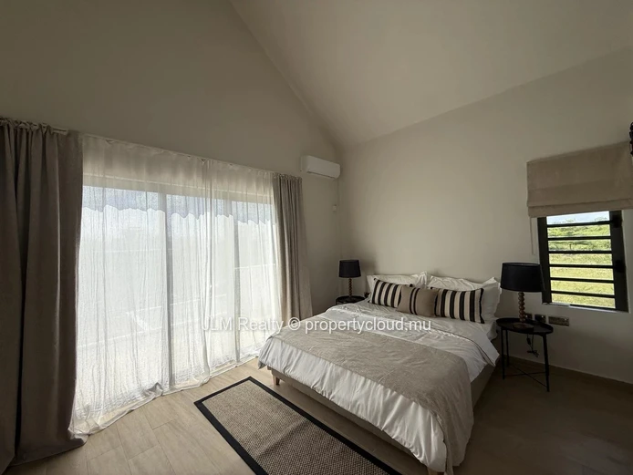 Superb brand-new villa with swimming pool for rent in a secure residence in Mont Choisy, Mauritius