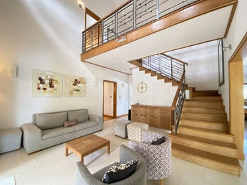 4 Bedroom Villa