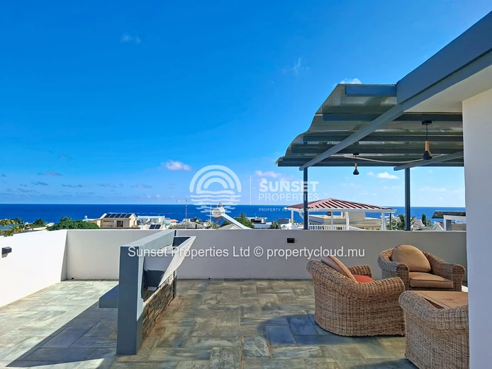Renovated Penthouse | 3 Bedrooms | Quiet Residential Neighborhood
