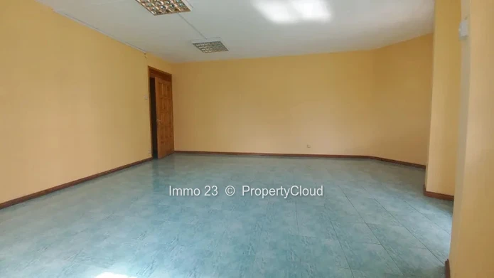 Bureau - 100m2 - Quatre Bornes - Ref. BU68079LO