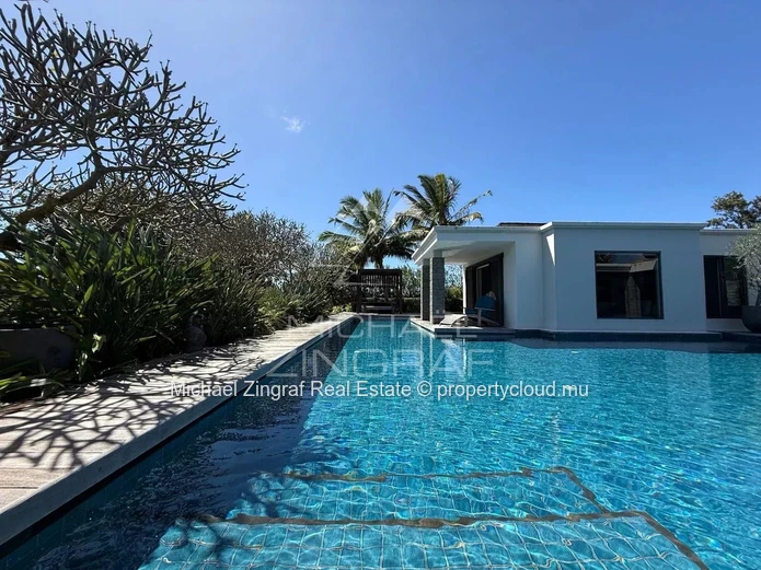 Villa d’Exception au Bord d’un Barachois à Calodyne
