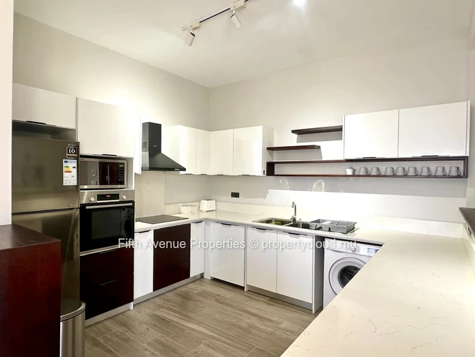 Belle Mare – Magnifique appartement pieds dans l’eau