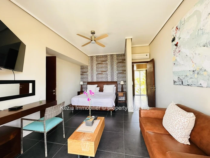 Exceptional Villa With Direct Beach Access
