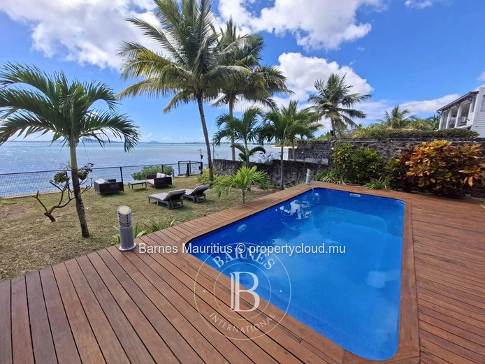 POINTE AUX CANONNIERS - Villa pieds dans l'eau - 4 chambres