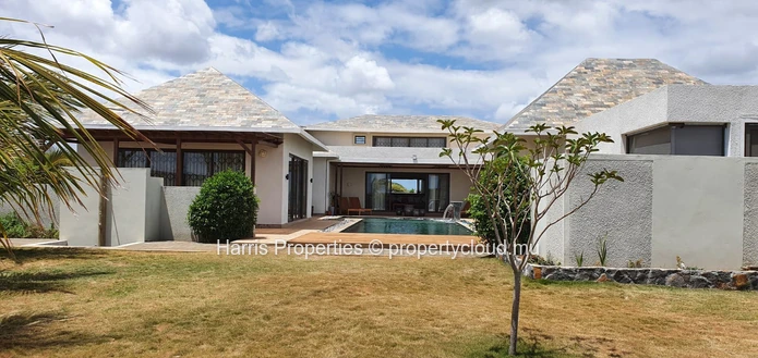 Sumptuous villa of 4 Bedrooms for sale - BALACLAVA SECTOR