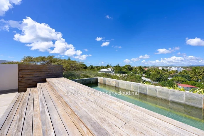 Appartement avec Piscine Privative à Vendre à Pointe aux Canonniers, Île Maurice