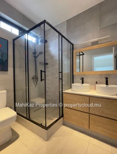 Luxurious Apartments for Rent in Ruisseau Palmyre, Flic en Flac – Premium & Peaceful Living 