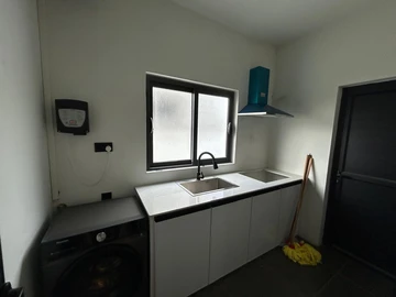4 Bedroom Villa