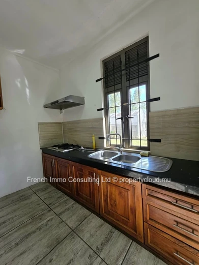 Villa de charme, 3 chambres, jardin de 760 M2 a balaclava