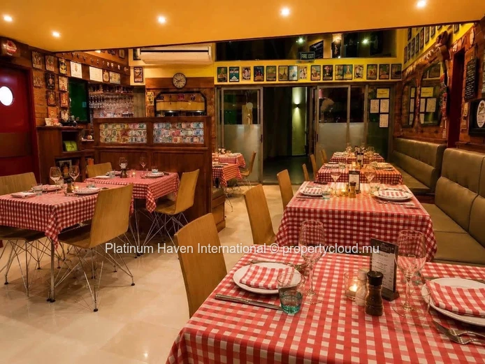 HIGH OPPORTUNITY TAMARIN RESTAURANT FOR SALE Rs