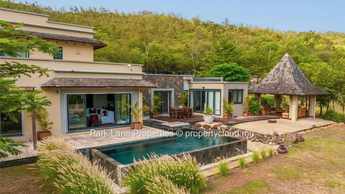 Villa d'exception en toute élégance en IRS