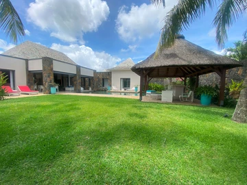 4 Bedroom Villa