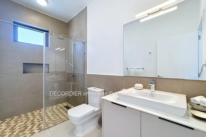 Magnifique maison neuve de plain pied en Exclusivité à louer dans un Domaine au calme