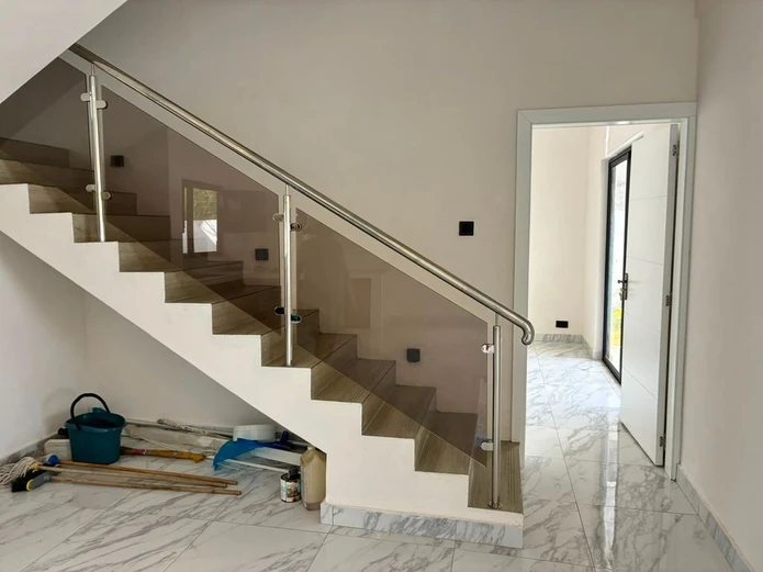 Villa moderne neuve avec 3 suites, piscine et grand jardin – Proche de Chemin Vingt Pieds, Péreybère 