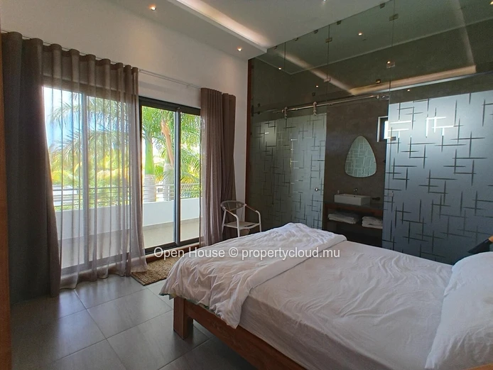 Luxurious 4-Bedroom Villa with Private Pool in Grand Baie, PDS - Fully Furnished, Prime Location - Rs 170,000