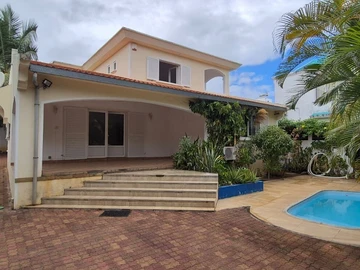 4 Bedroom Villa