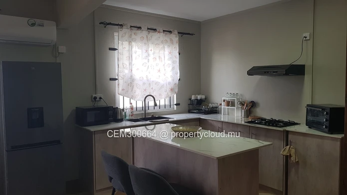  Appartement meublé au rez-de-chaussée à louer – Trou aux Biches