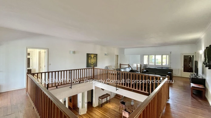 5-Bedroom Beachfront Villa for Rent in Tamarin