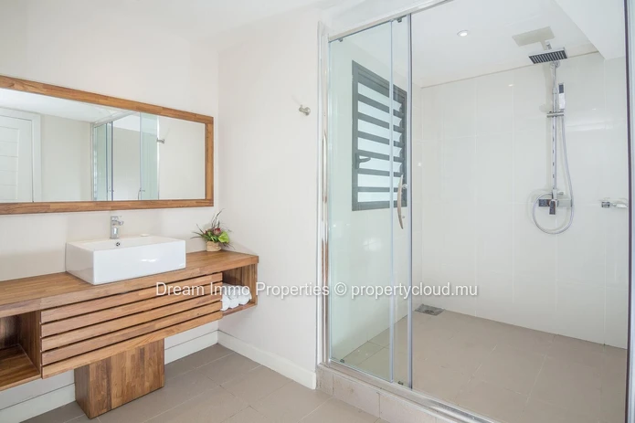 Stunning 1-bedroom duplex apartment only 50m from Trou aux Biches beach – Mauritius