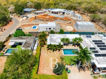 5 Bedroom Villa