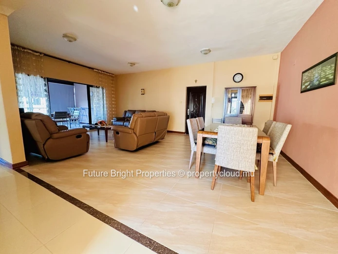 Beautifully Maintained Apartment Near Metro & Market – Rose Hill