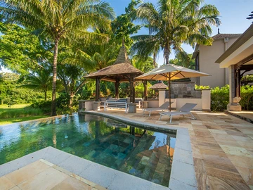 Scandinavian flair, clean lines, uncluttered spaces – this home is ready to move in.