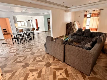 4 Bedroom Villa